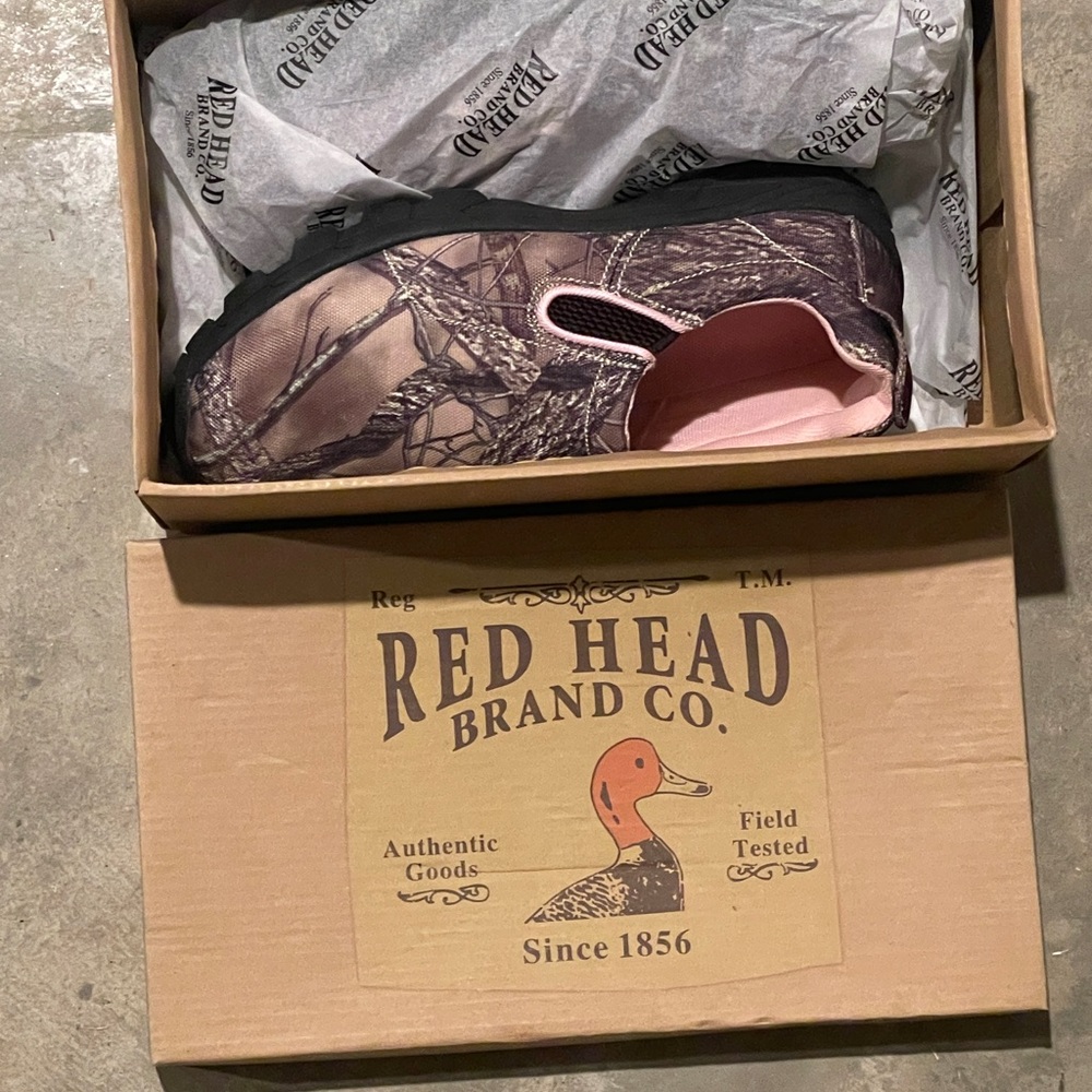 Realtree Pink and Black Sneakers for Everyday Comfort